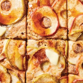 SHEET PAN APPLE PANCAKE