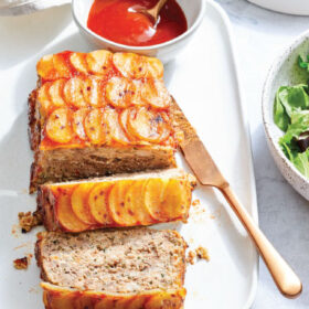 HERBED MEAT LOAF WITH SCALLOPED POTATO CRUST